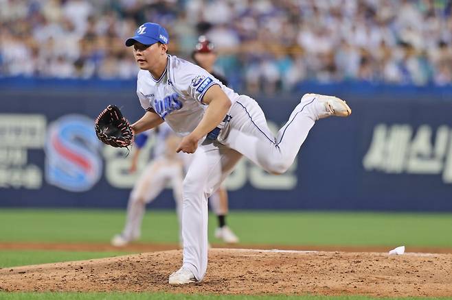 삼성 배찬승이 투구에 임하고 있다. 사진 | 삼성 라이온즈