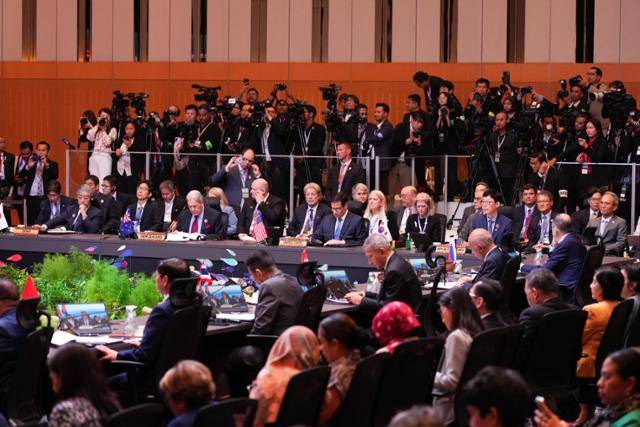 박윤주 외교부 제1차관이 11일 오전 쿠알라룸푸르 컨벤션센터에서 열린 제15차 동아시아정상회의(EAS) 외교장관회의에 참석해 있다. 외교부 제공