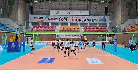 12일 강릉여고-광주체고 경기 [한국중고배구연맹 제공]