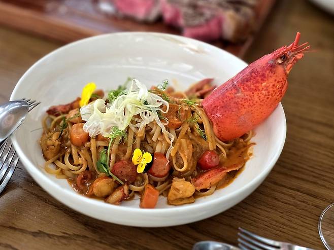 랍스터 링귀니 파스타.