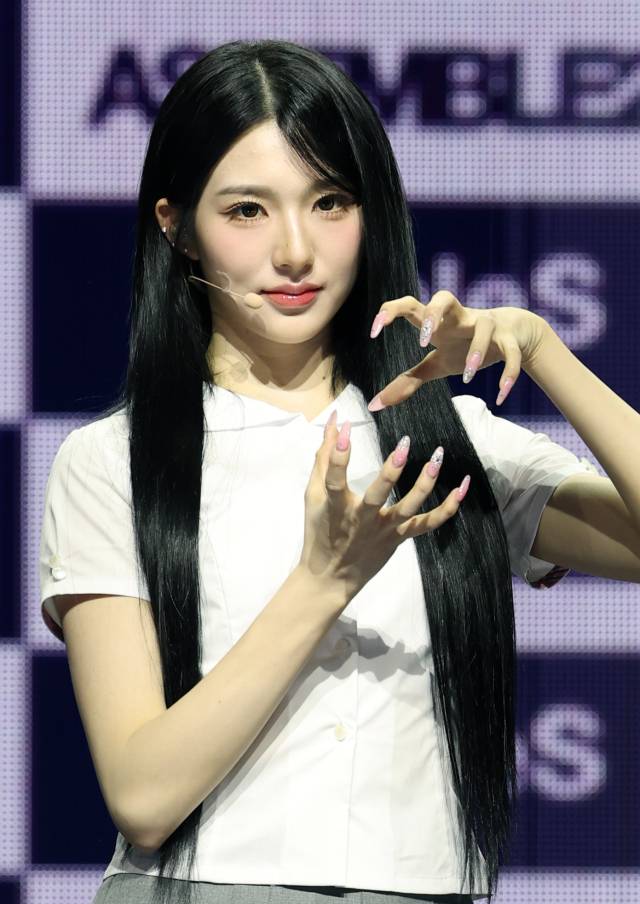 트리플에스(tripleS) 멤버 신위. 뉴스1