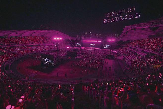 7월5일 경기도 고양시 고양종합운동장 주경기장에서 열린 블랙핑크의 세 번째 월드투어 '데드라인(DEADLINE)' 콘서트 실황 ⓒYG엔터테인먼트 제공