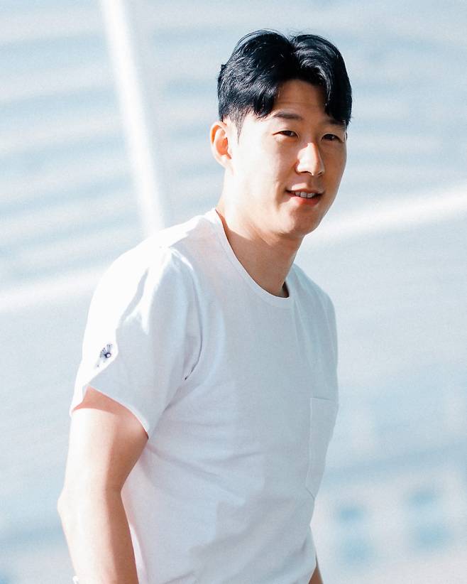 프리시즌 투어 전 토트넘 홋스퍼에 합류한 손흥민. /사진=토트넘 홋스퍼 공식 사회관계망서비스(SNS)