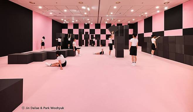 ‘디자인 스페이스 유니버스’ 전시 전경 <ⓒJin Dalle & Park Woohyuk 제공>