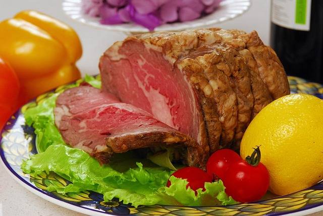 La viande est riche en protéines et en zinc, ce qui aide la santé des cheveux. [사진=픽사베이]