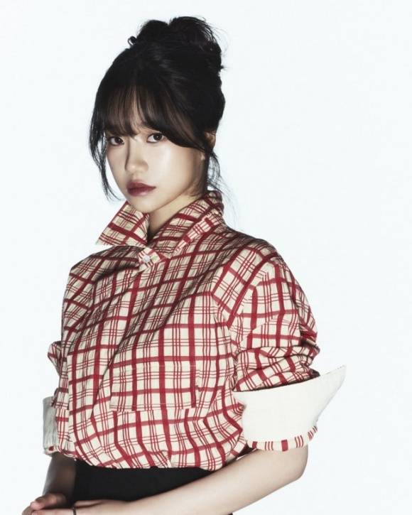 배우 조유리가 넷플릭스 시리즈 '오징어 게임'을 통해 정극에 첫 도전한 가운데, 연기의 재미를 느낄 수 있었다며 앞으로도 도전을 어려워하지 않을 것 같다고 전했다. /넷플릭스