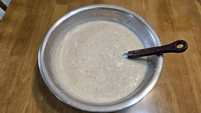 20250712_210752.jpg 저녁 야구하는 아들 몸보신 홈메이드 들깨 삼계탕