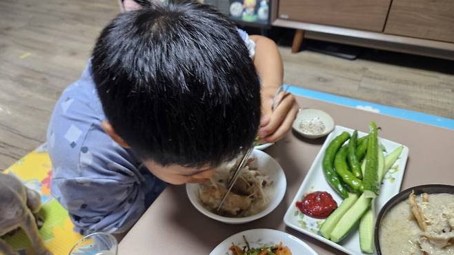 20250712_211328.jpg 저녁 야구하는 아들 몸보신 홈메이드 들깨 삼계탕