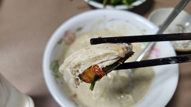 20250712_211750.jpg 저녁 야구하는 아들 몸보신 홈메이드 들깨 삼계탕