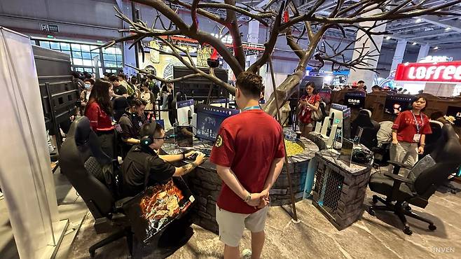 ▲ 스트리머들도 텐션 올려서 시연, 과연 4명의 보스를 다 잡을 수 있을까요?