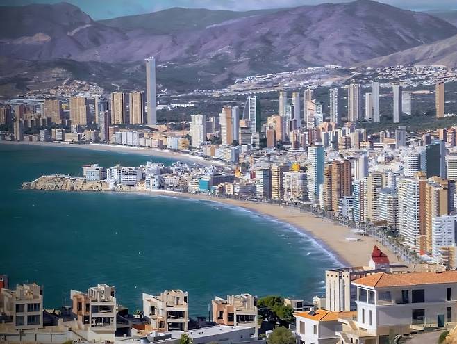 북한당국이 원산 갈마관광지구를 개발하기 위해 벤치마킹한 스페인 발렌시아 남부 베니도름