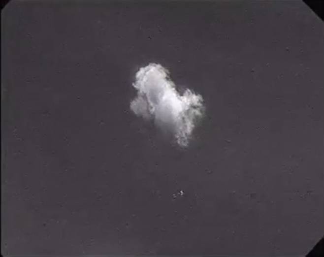 풍선 타격 순간을 포착한 모습. 출처=엑스