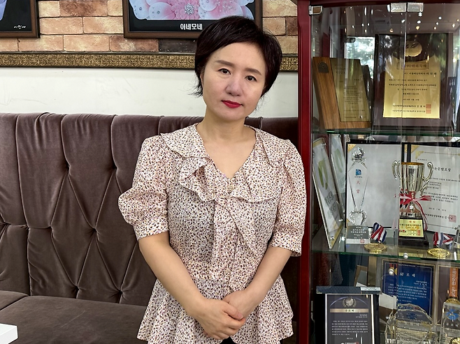 ▲'청실 미용실' 이인애 미용사.