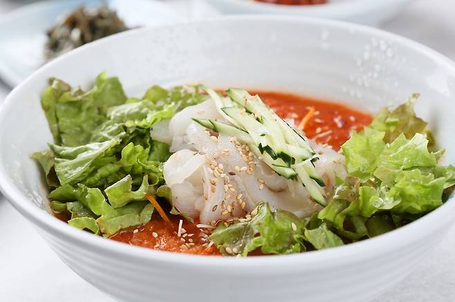 아삭하지 않은 식감이거나 가장자리가 노란색, 갈색으로 변했다면 세균 번식을 의심해봐야 한다. 사진은 기사와 직접적인 관계 없음. [사진=게티이미지뱅크]