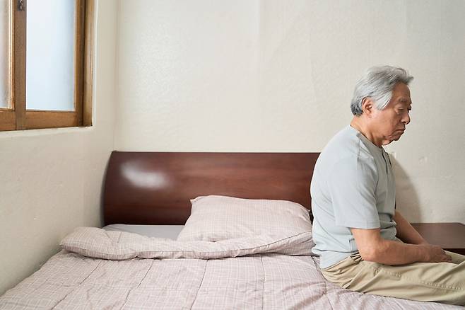 독거노인은 혈당 건강에 문제가 생길 위험이 높은 것으로 나타났다. [사진=게티이미지뱅크]