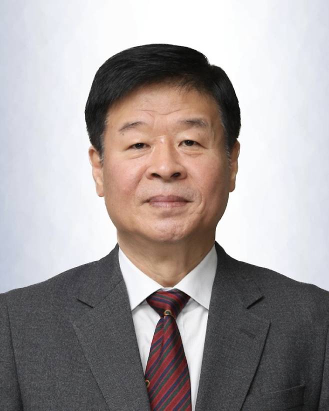 청운대학교 총장 정윤