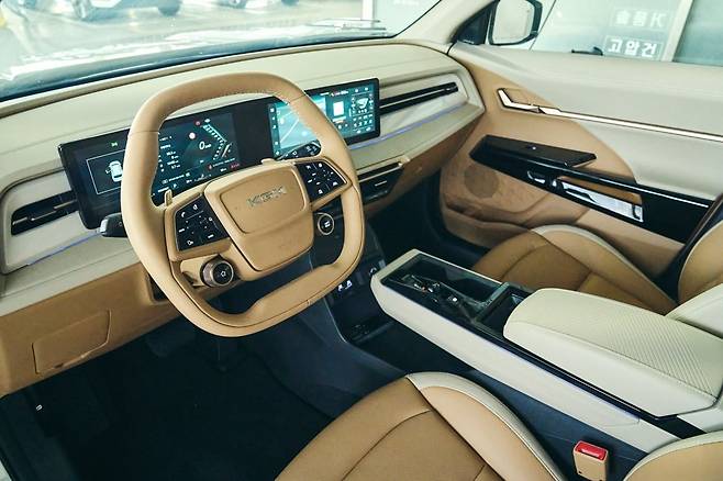 액티언 하이브리드 내부./사진=KGM