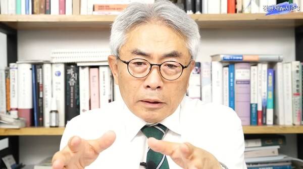 ▲정규재 전 한국경제신문 주필. 사진=정규재TV 유튜브 영상 갈무리