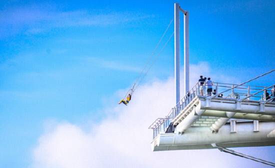 남해군 미조면 설리스카이워크 하늘그네.