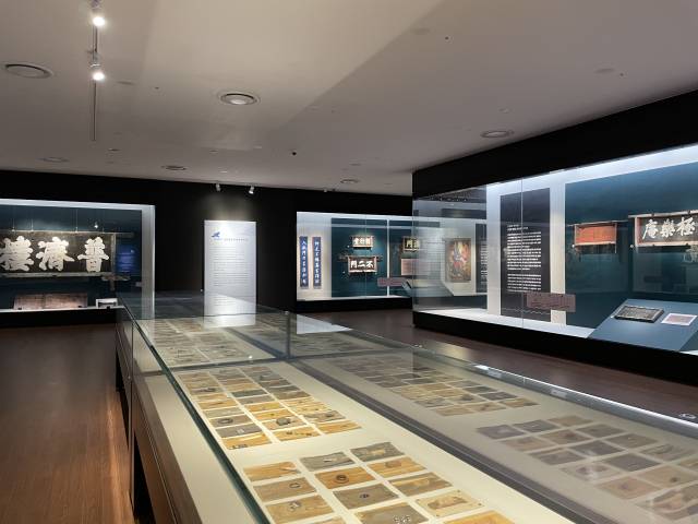 그럼에도 불구하고, 大慈大悲 설치 전경. 범어사 성보박물관 제공