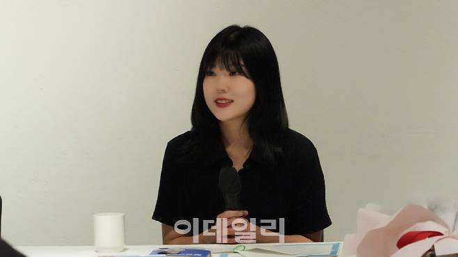 제5회 넥서스 경장편 작가상 대상을 수상한 소설 ‘울트라맨을 위하여’의 신보라 작가. (사진=넥서스)