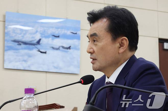 안규백 국방부 장관 후보자가 15일 오전 서울 여의도 국회 국방위원회 전체회의장에서 열린 인사청문회에 출석해 의원 질의에 답하고 있다. 2025.7.15/뉴스1 ⓒ News1 이광호 기자