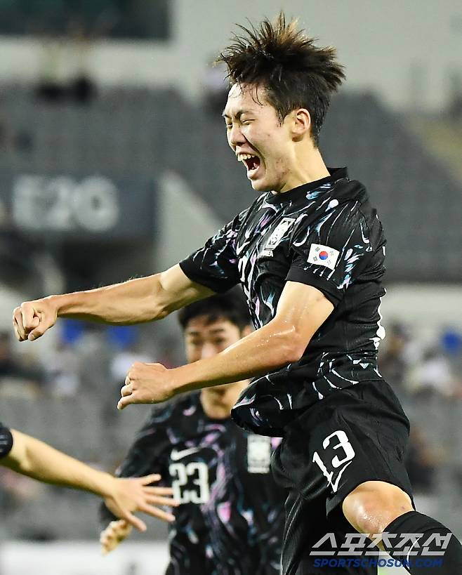 11일 오후 경기도 용인미르스타디움에서 열린 E-1 챔피언십(동아시안컵) 한국과 홍콩의 경기. 강상윤이 선제골을 넣은 후 환호하고 있다. 용인=정재근 기자 cjg@sportschosun.com/2025.7.11/