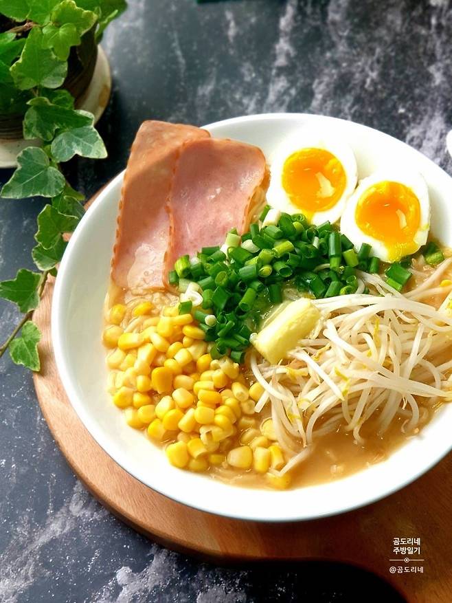 홋카이도의 된장버터옥수수라면