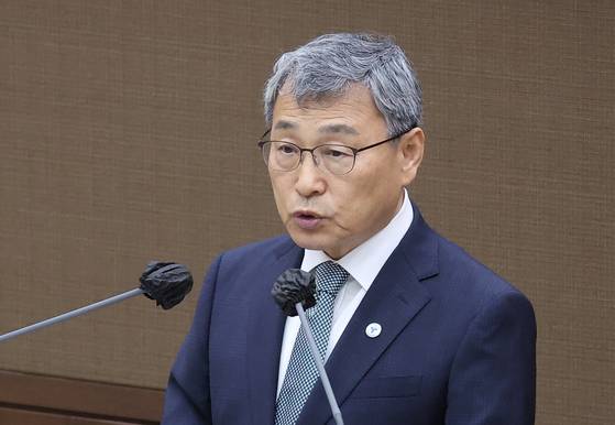 정근식 서울시교육감이 지난 10일 서울 중구 서울시의회에서 열린 제331회 정례회에서 시정연설을 하고 있다. 연합뉴스
