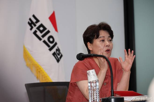 윤희숙 국민의힘 혁신위원장이 13일 오후 서울 여의도 중앙당사에서 기자간담회를 하고 있다. 2025.07.13. /사진=김명년