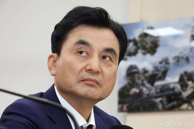 안규백 국방부 장관 후보가 15일 오전 서울 여의도 국회 국방위원회 전체회의장에서 열린 인사청문회 참석한 모습. / 사진=뉴스1