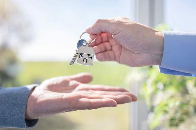 국내 실수요자만 규제의 희생양이 되는 것 아니냐는 역차별 논란이 거세다. 게티이미지