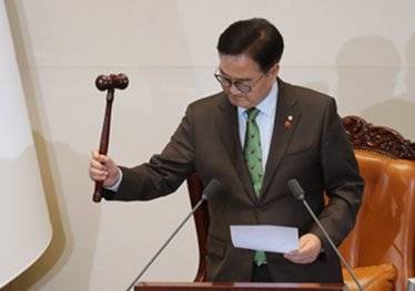 2024년 12월 14일 국회에서 윤석열 대통령 탄핵안이 통과됐다. 동아DB