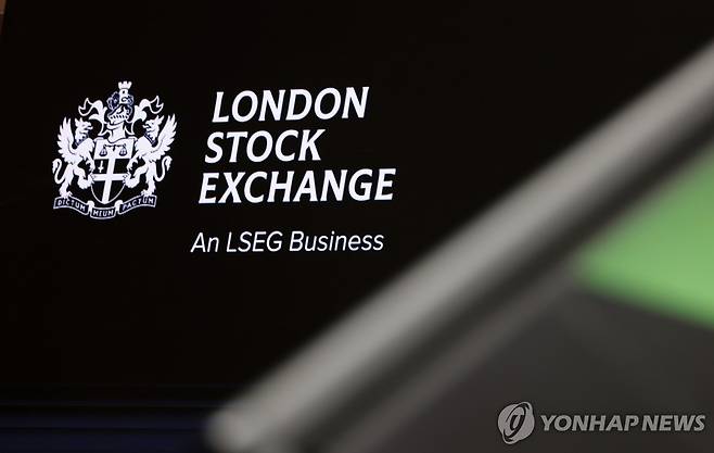 런던 증권거래소 로고 [EPA 연합뉴스 자료사진 재판매 및 DB 금지]