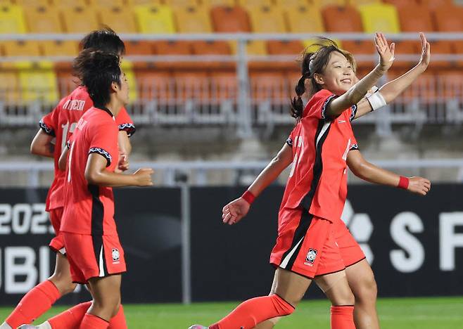 16일 수원월드컵경기장에서 열린 2025 동아시아축구연맹(EAFF) E-1 챔피언십(동아시안컵) 여자부 대한민국 대 대만 경기. 한국 장슬기가 쐐기골을 넣은 후 기뻐하고 있다. 사진=연합뉴스