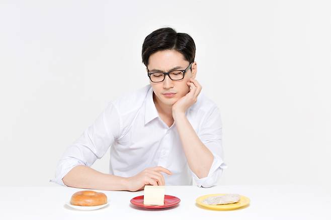 닭가슴살은 고단백 식품으로 유명하고, 두부는 단백질 외에도 다양한 영양소를 골고루 갖췄다. [사진= 게티이미지뱅크]
