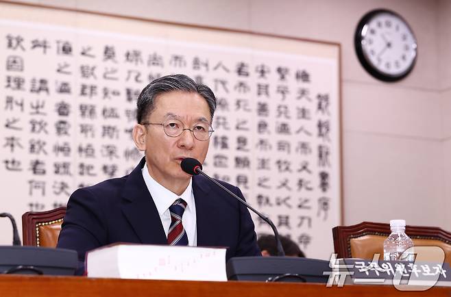 정성호 법무부 장관 후보자가 16일 오전 서울 여의도 국회 법제사법위원회에서 열린 법무부 장관 후보자 인사청문회에서 의원 질의에 답변하고 있다. 2025.7.16/뉴스1 ⓒ News1 김민지 기자