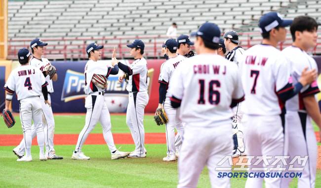 2024 프리미어12 한국야구 대표팀. 스포츠조선DB