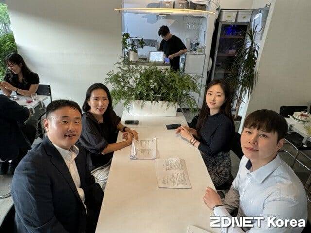 수협은행 숏폼 콘텐츠 제작자인 'Sh크리에이터'들. (사진 왼쪽부터 시계방향으로) 임수민 차장, 백아름 사원, 차승윤 계장, 배정준 사원.