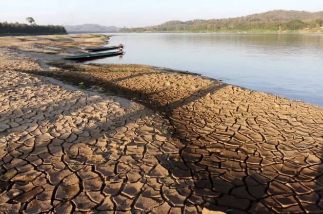 말라버린 메콩강 (사진 출처: AFP Forum / Paritta Wangkiat)