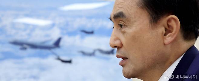 안규백 국방부 장관 후보가 15일 오후 서울 여의도 국회 국방위원회 전체회의장에서 열린 인사청문회에 출석해 의원 질의에 답하고 있다. / 사진=뉴스1