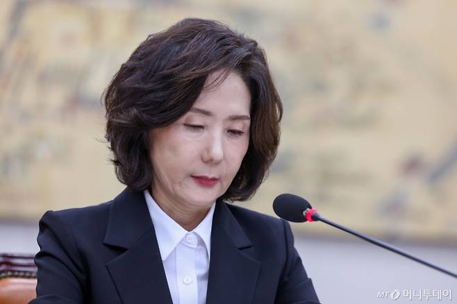 (서울=뉴스1) 안은나 기자 = 이진숙 사회부총리 겸 교육부 장관 후보자가 16일 오전 서울 여의도 국회 교육위원회에서 열린 인사청문회에 출석하고 있다. 2025.7.16/뉴스1  Copyright (C) 뉴스1. All rights reserved. 무단 전재 및 재배포,  AI학습 이용 금지. /사진=(서울=뉴스1) 안은나 기자