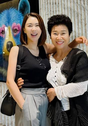 김윤경 소셜미디어