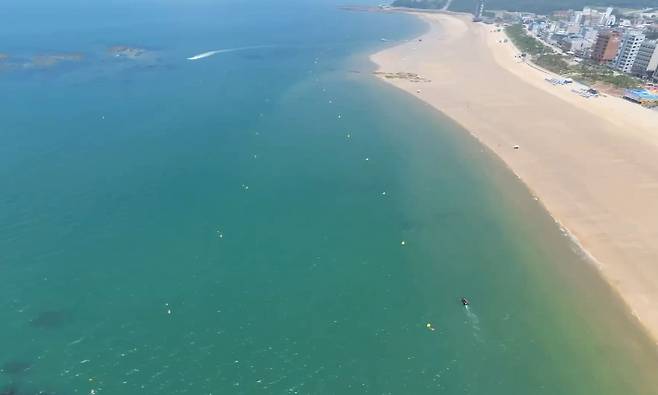 해수욕장 드론 예찰. 충남도 제공