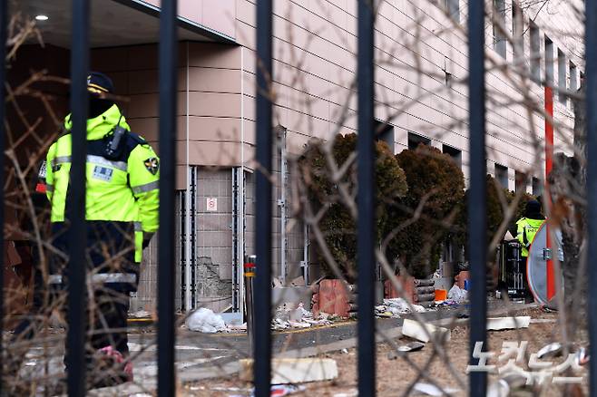 습격당한 서부지법. 황진환 기자