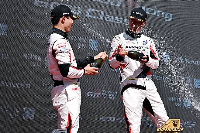 금호 SLM은 복귀 시즌부터 강력한 퍼포먼스를 선보이고 있다. 사진: 김학수 기자