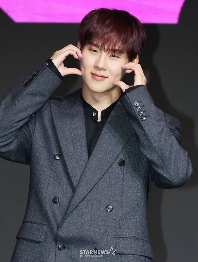 몬스타엑스 주헌 '사랑스런 볼하트'[★포토]