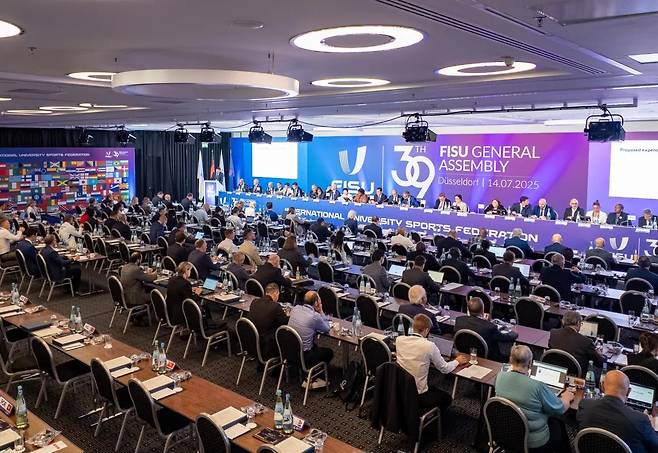 독일 뒤셀도르프에서 열린 FISU 총회 장면 [FISU 홈피 캡처. 재판매 및 DB 금지]