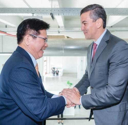 린자룽 대만 외교부장과 산티아고 페냐 파라과이 대통령(왼쪽부터) [대만 외교부 캡처. 재판매 및 DB 금지]