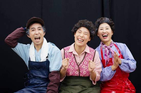 마당극 '찔레꽃' 출연진. 사진=극단 큰들